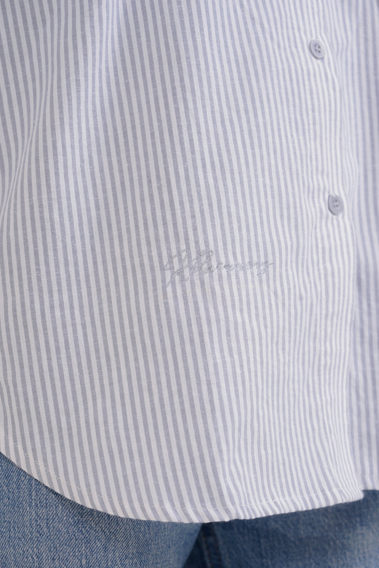 Raia Shirt in Frost Grey