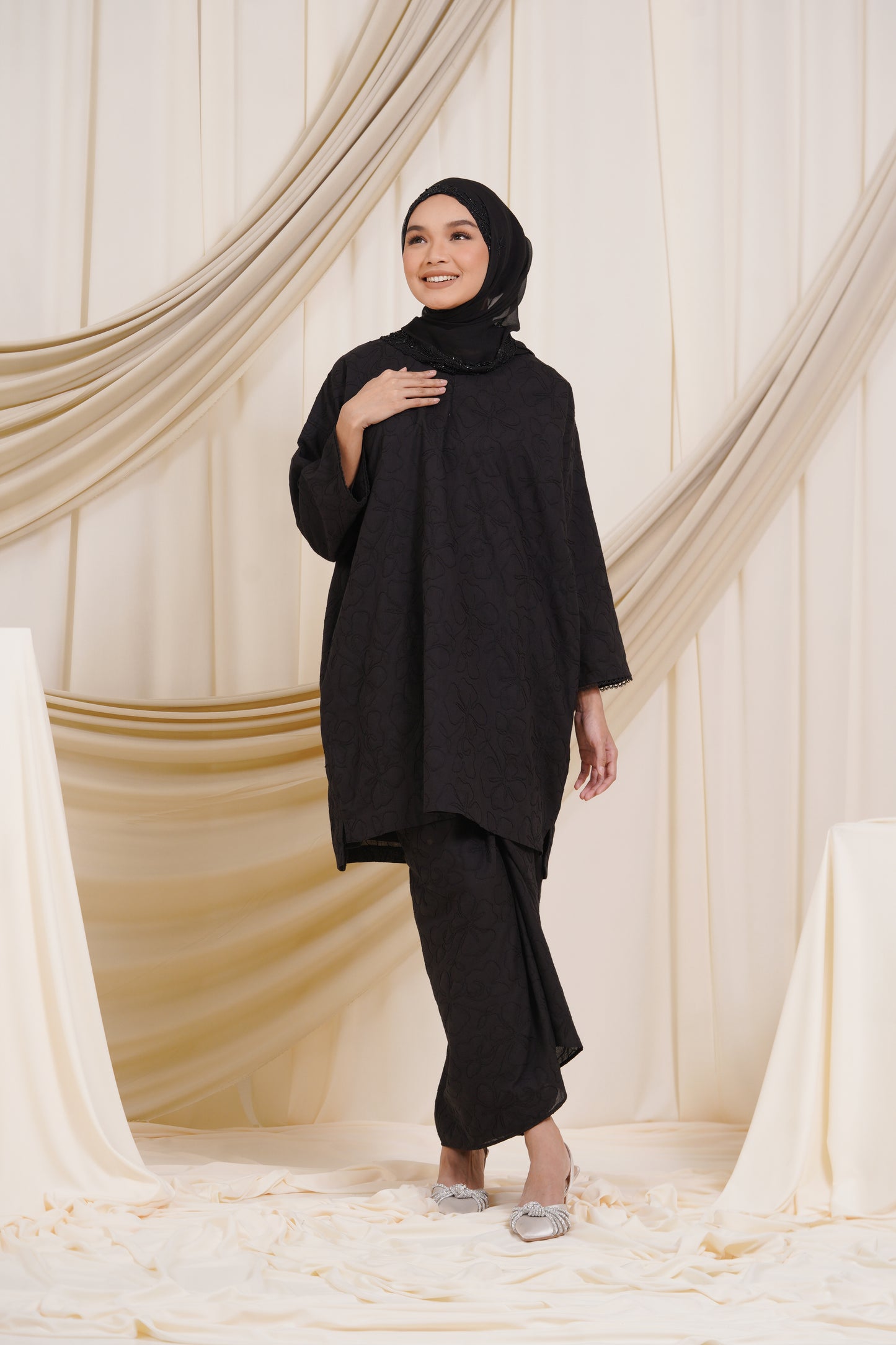 Talita Khurung in Black